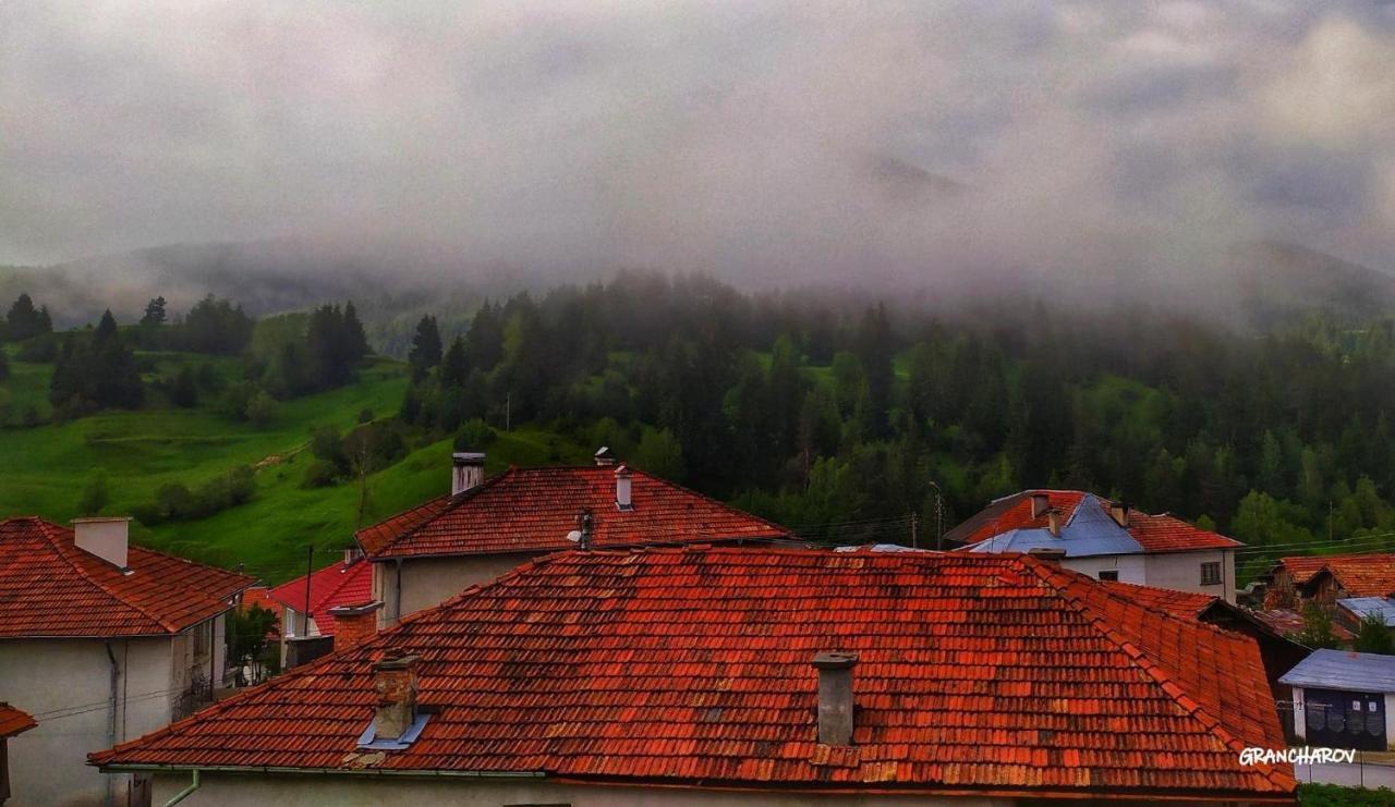 Kesta Za Gosti “ Krasi ” Otel Yagodina Dış mekan fotoğraf