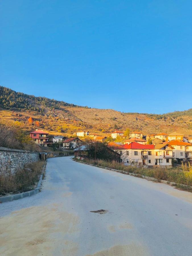 Kesta Za Gosti “ Krasi ” Otel Yagodina Dış mekan fotoğraf